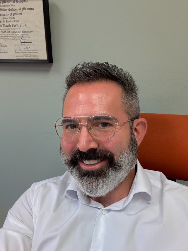 Dr. Richard Idell, MD